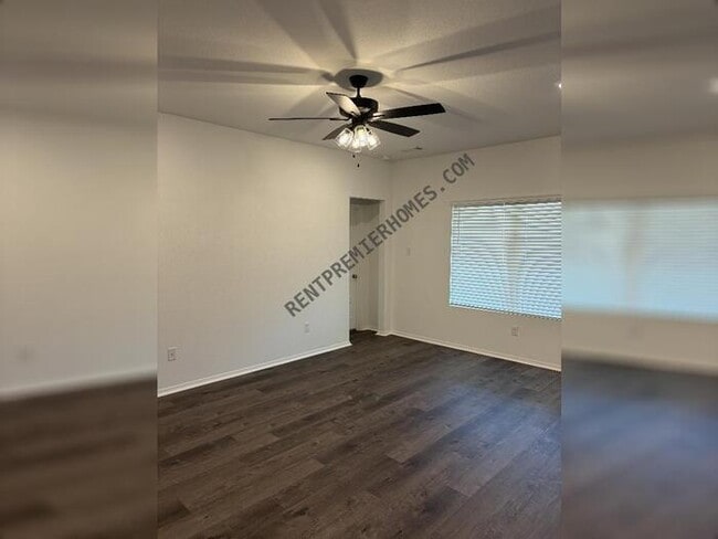 Photo - 102 Powder River Dr