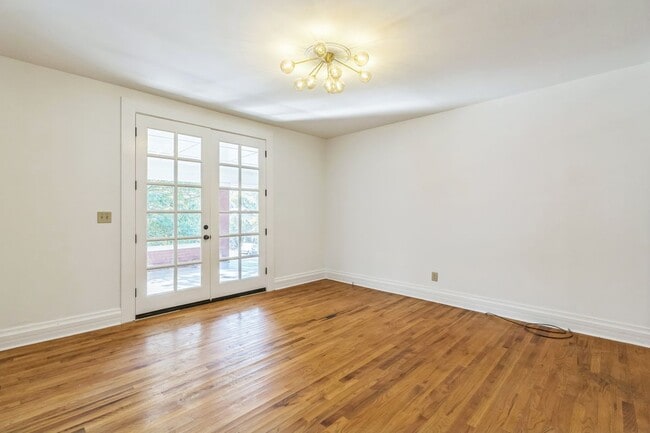 Photo - 1500 14th Ave S