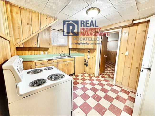 Photo - 651-655 W Lander Unit 252 N Grant Ave