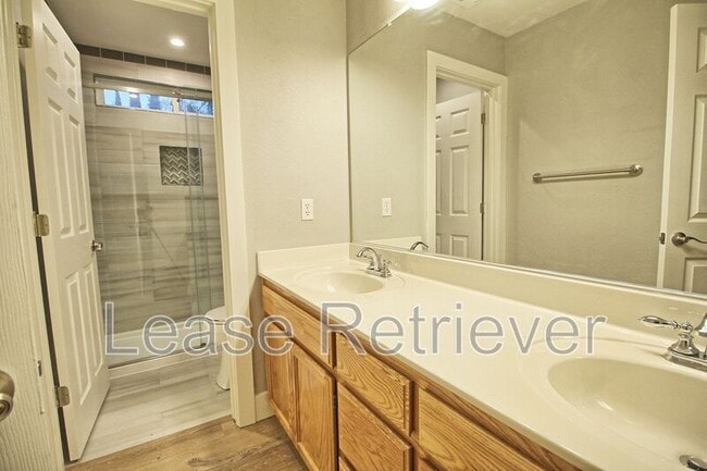 2359 Riviera Ct