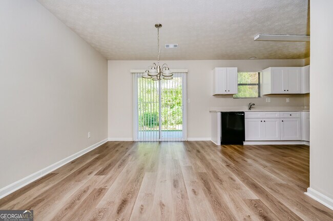 Photo - 4276 Old Lake Dr