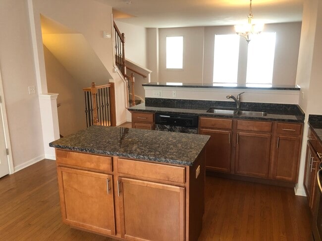 Photo - 3710 S Sangamon St