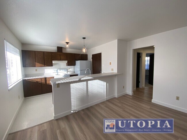 Photo - 136 Market St Unit B