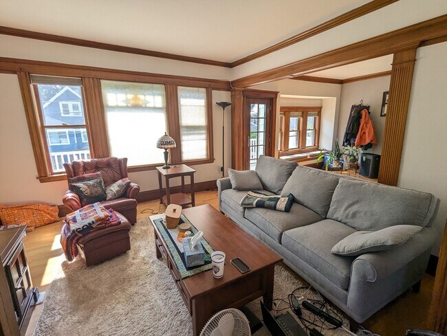 Photo - 17 Commonwealth Rd Unit 2