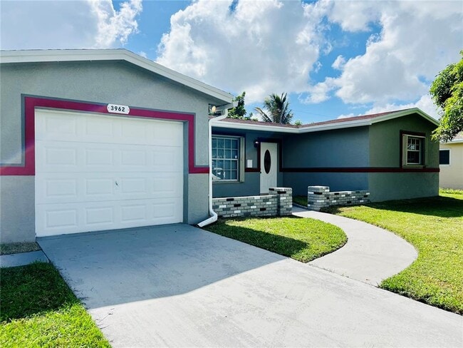 Photo - 3962 NW 36th Way