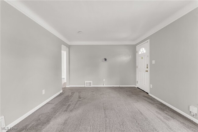 Photo - 542 Darlington Dr