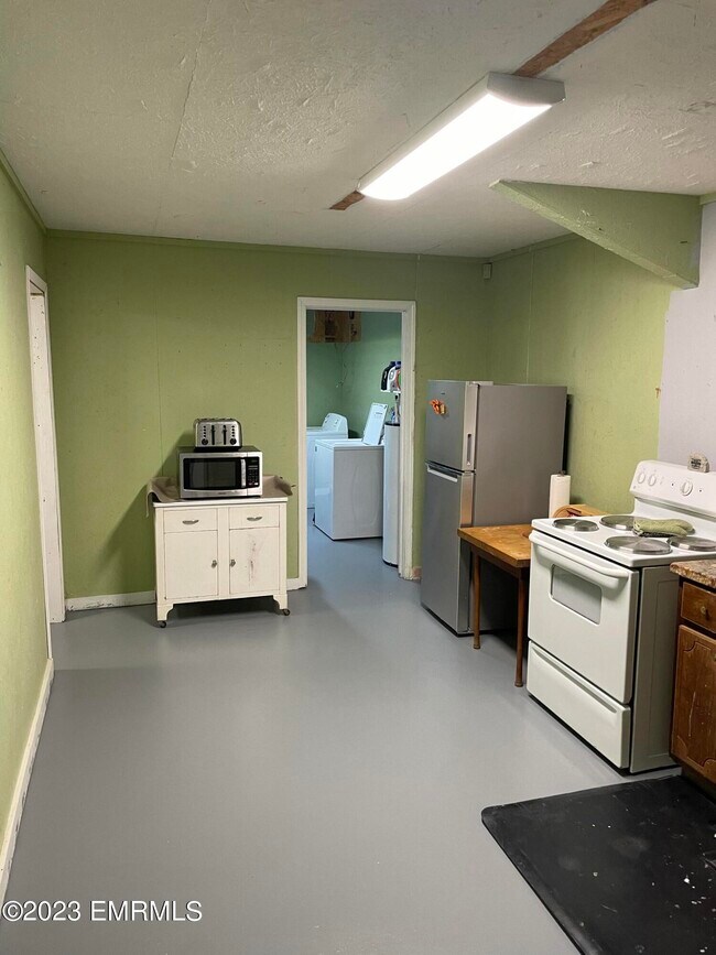 11090 Hwy 16 E Apartment For Rent in Philadelphia, MS