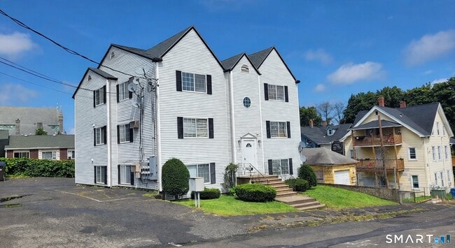 Building Photo - 21 3rd St Unit 5B