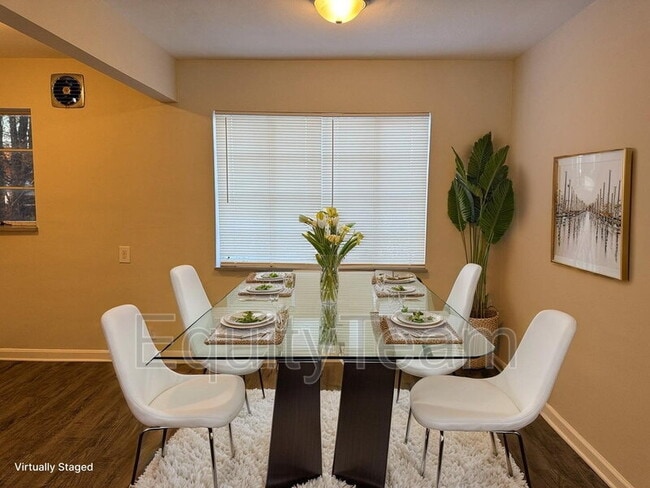 Photo - 115 Waverly Ave