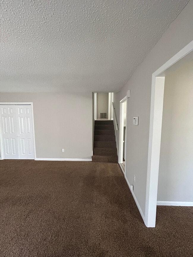 Photo - 208 Ridgewood Ave