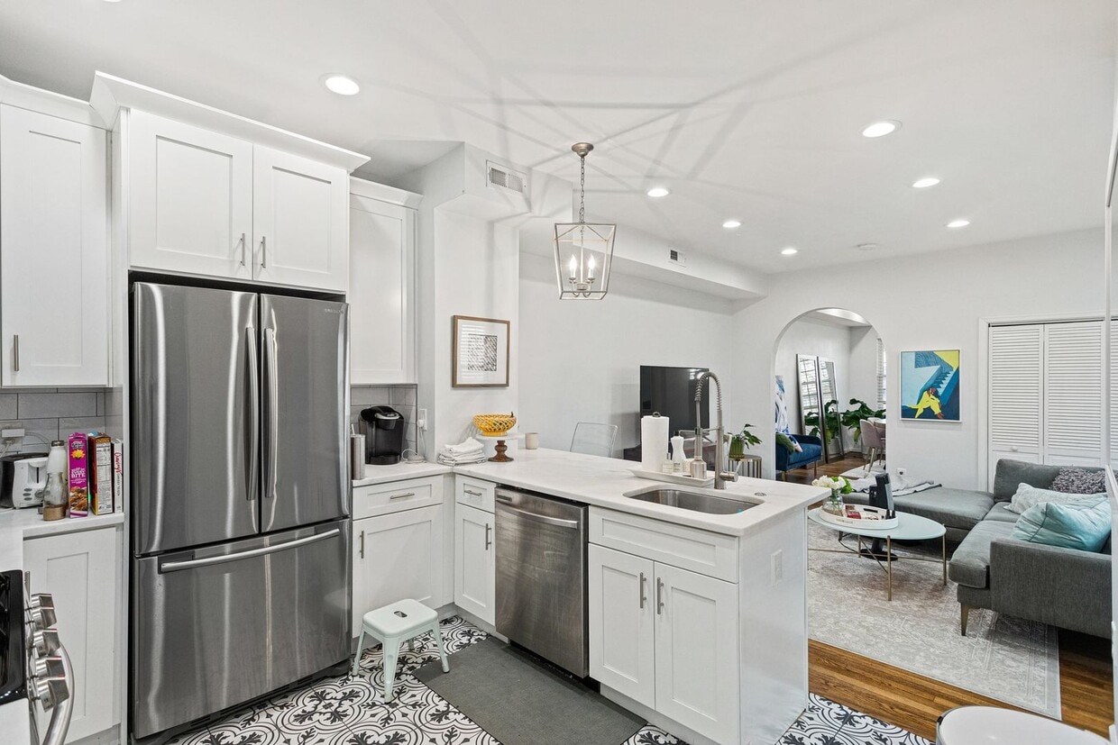 Amazing Anacostia Abode! - Amazing Anacostia Abode!