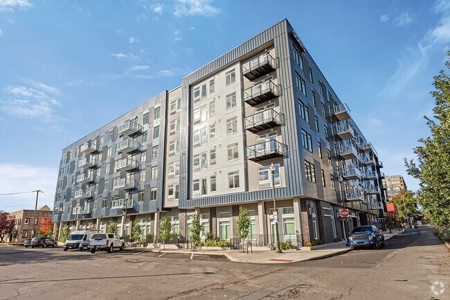 Building Photo - Adera Rental