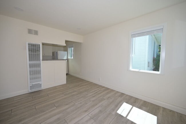 Photo - 4833-39 Del Monte Ave Unit 4837.5