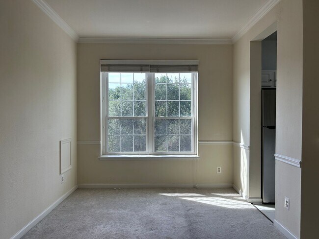 Photo - Third Floor Condo Available Now in Leesburg!
