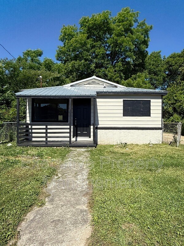 Photo - 3376 34th St N