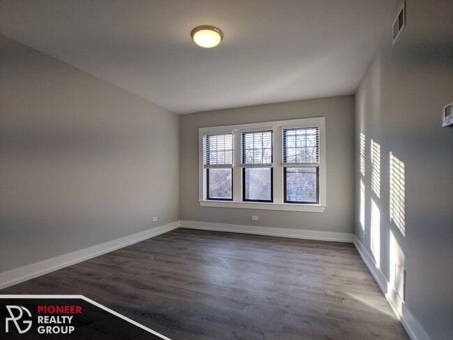 Photo - 1128 Maple Ave