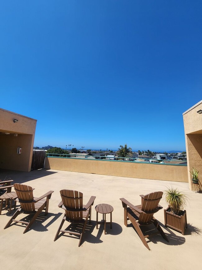 Spacious 1 Bed, 1 Bath Apartment with Priv... - Spacious 1 Bed, 1 Bath Apartment with Priv... Unidad 305