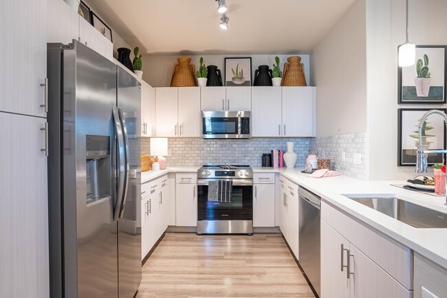 apartments with stainless steel appliances tucson