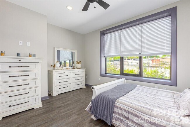 138 S Main St Unit C
