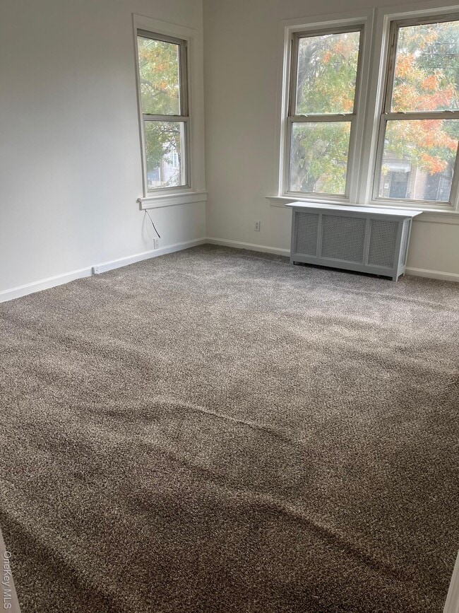 Photo - 107-31 93rd St