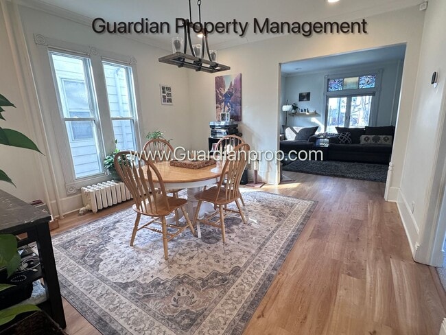 Photo - Linden Hills Upper Level Duplex, Sunroom, In Unit Laundry, Dishwasher