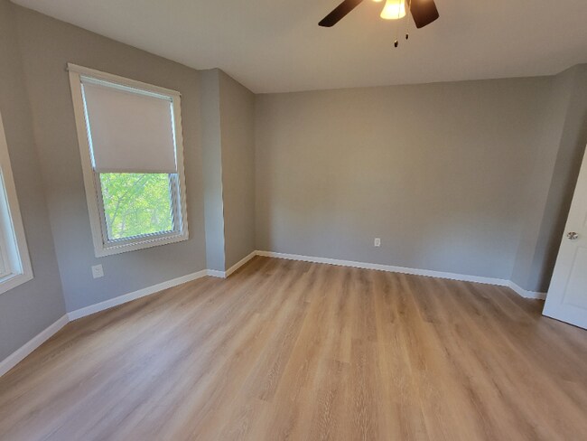 Photo - 30 Beacon Ave