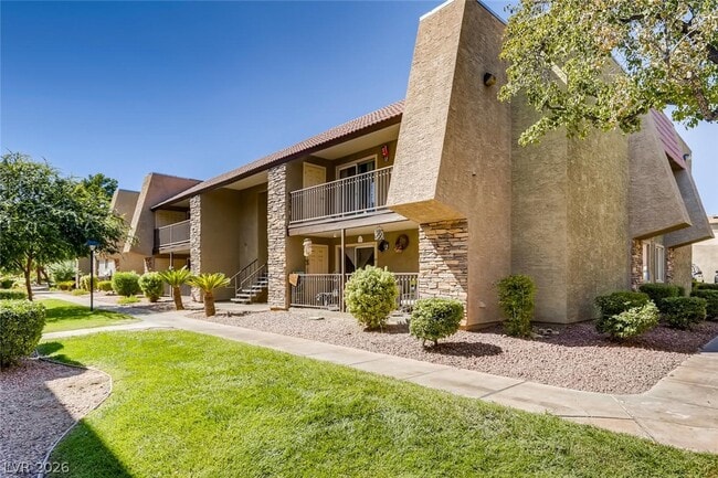 Photo - 5224 River Glen Dr Unit 446