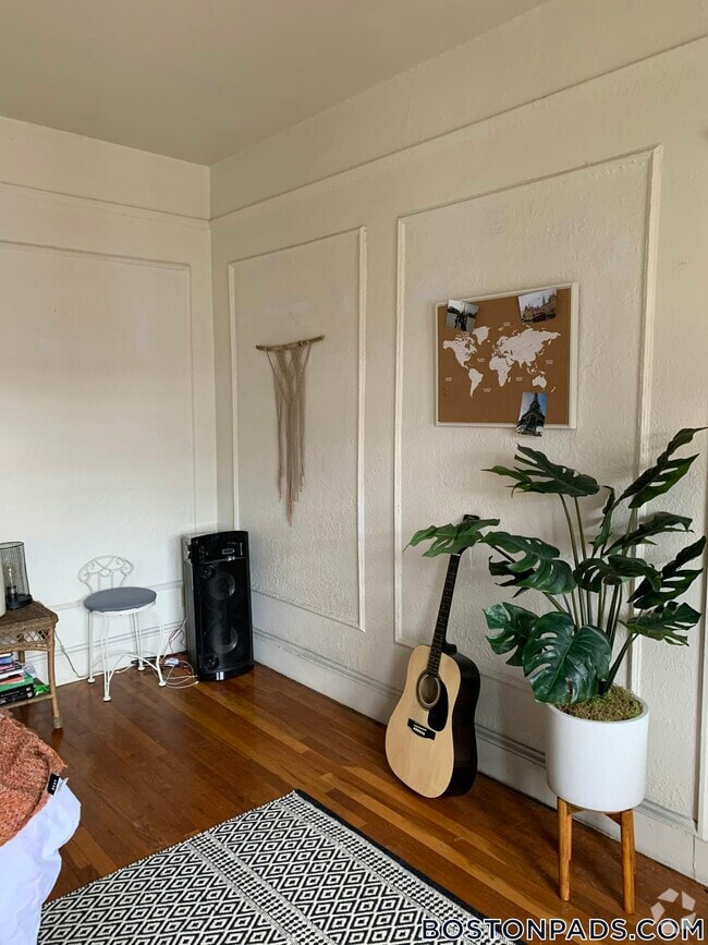 Building Photo - 66 Chiswick Rd Rental