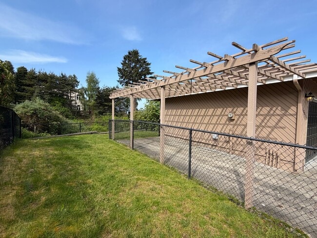 Photo - 3695 Sqft. Redondo home near Puget Sound!
