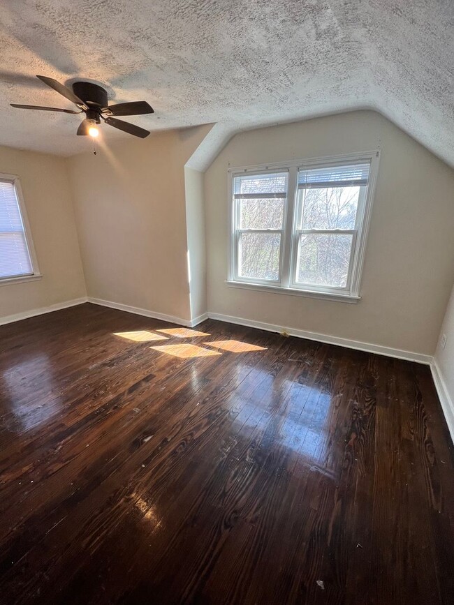 Photo - 3 Bedroom Home with 1.5 Bathrooms