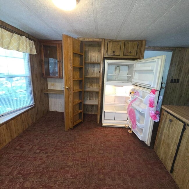 Photo - 134 Coil Rd