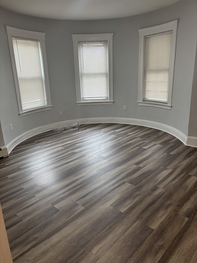 Photo - 412 Talbot Ave Unit Apt 1R