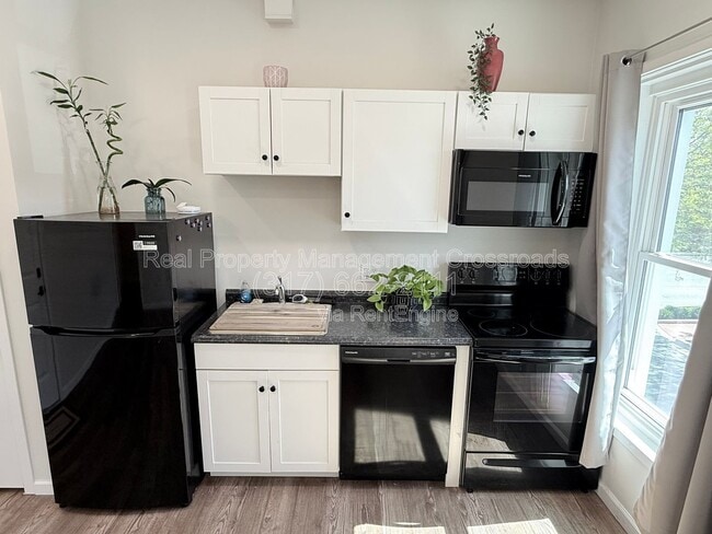 Photo - 104 E Main St Unit 206