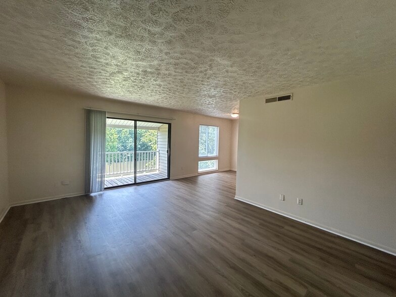 3 Bedroom - Living Room