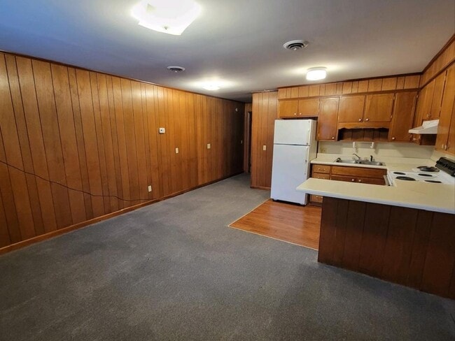 Photo - 45 Woodcott Rd