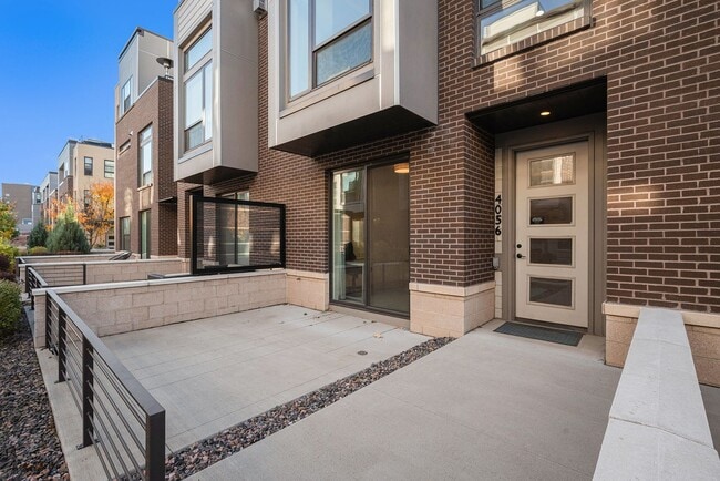 Photo - Spacious 3-Bedroom Townhome in the Heart o...