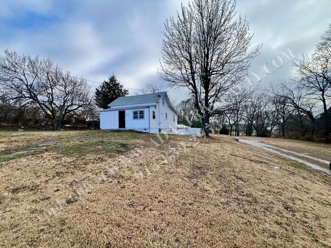 Photo - Updated 3 bed 2 bath home in Independence-Coming SOON!!