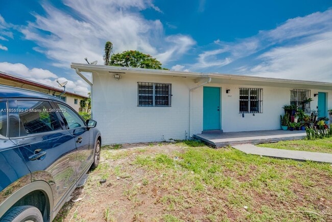 Building Photo - 2151 NW 103rd St Unit 2153 Rental