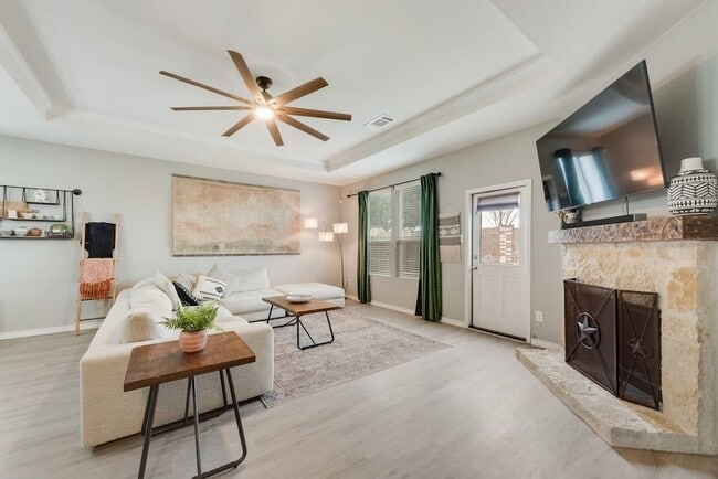 Photo - 313 Citrus Dr