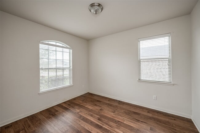 Photo - 7106 Montclair Peak Ln