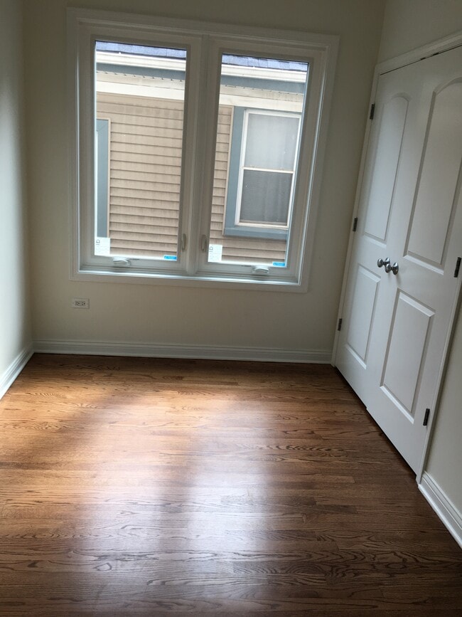 Building Photo - 6123 S Kimbark Ave Unit 2S Rental