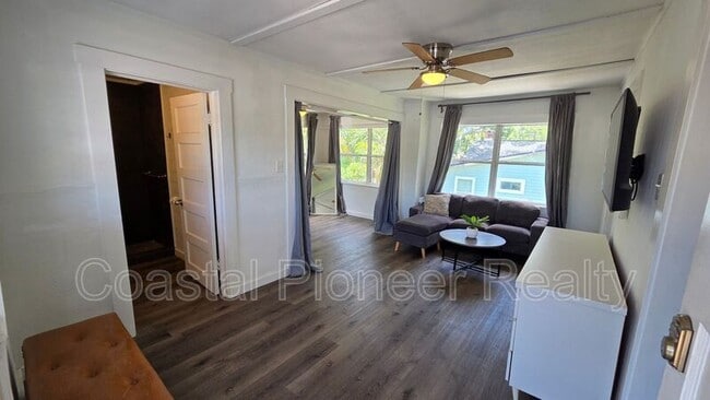 Photo - 5420 29th Ave S