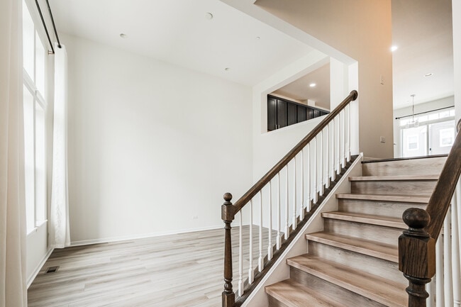 Photo - 4446 Monroe Ct