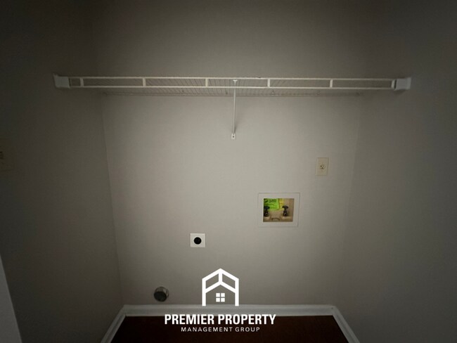 3BR/2BA Cordova Rental with High Ceilings, Tile Kitchen Flooring & Fireplace