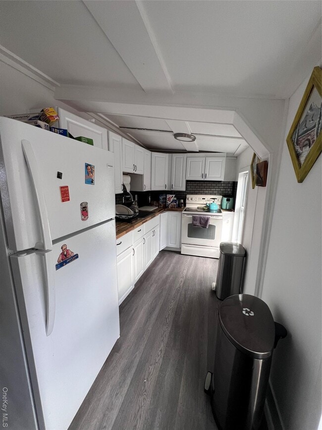 Photo - 67 Old Albany Post Rd Unit 4