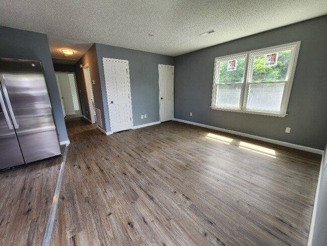 Photo - 810 E Bragg St Unit D
