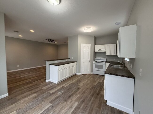 Photo - 3118 Barberry Dr