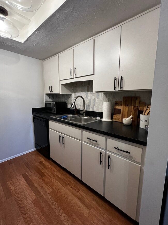 Photo - 4611 W North B St Unidad 224