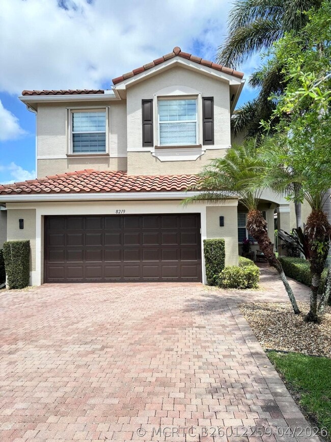 Building Photo - 8219 Calabria Lakes Drive