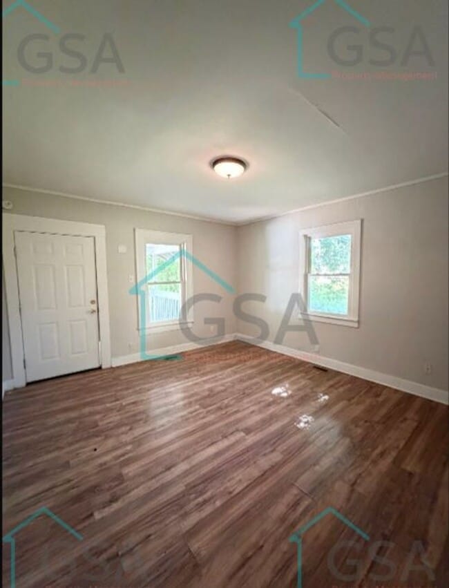 Photo - 2 bedroom 1 bathroom House AVAILABLE NOW